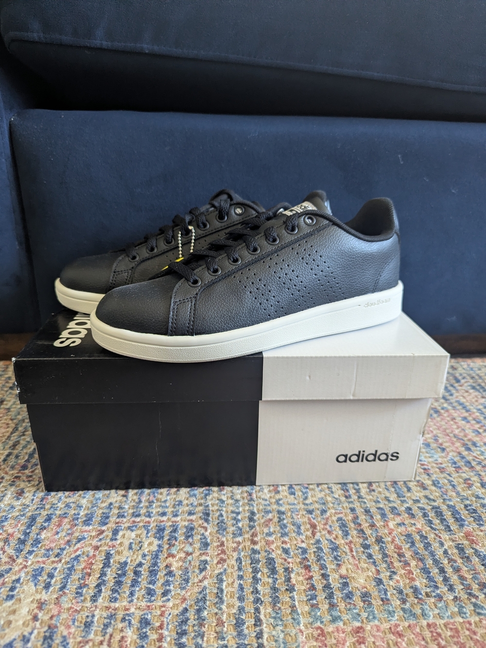 Adidas Cloudfoam Advantage Clean Black & White US 7.5 Brand New